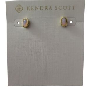 NWT Kendra Scott Gold and Light Pink Oval Ellie Stud Earrings